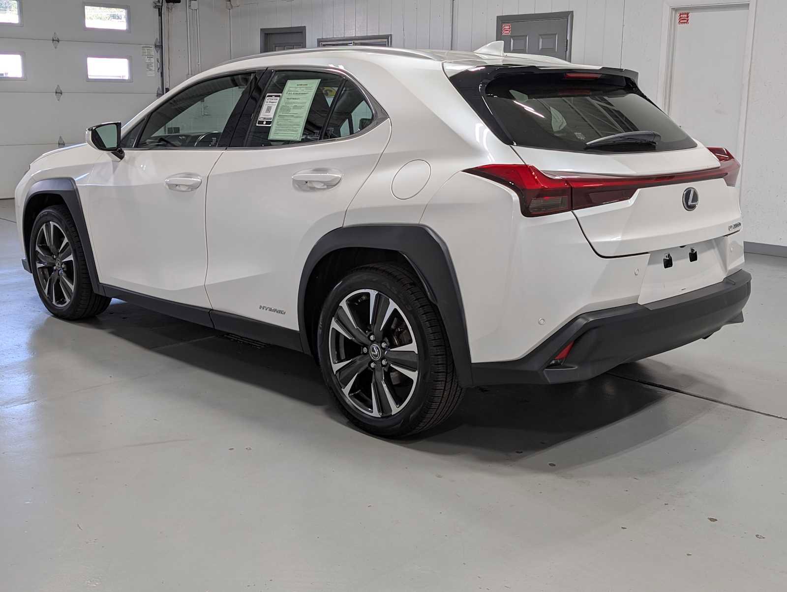 Used 2020 Lexus UX 250h w/ Premium Package image 9