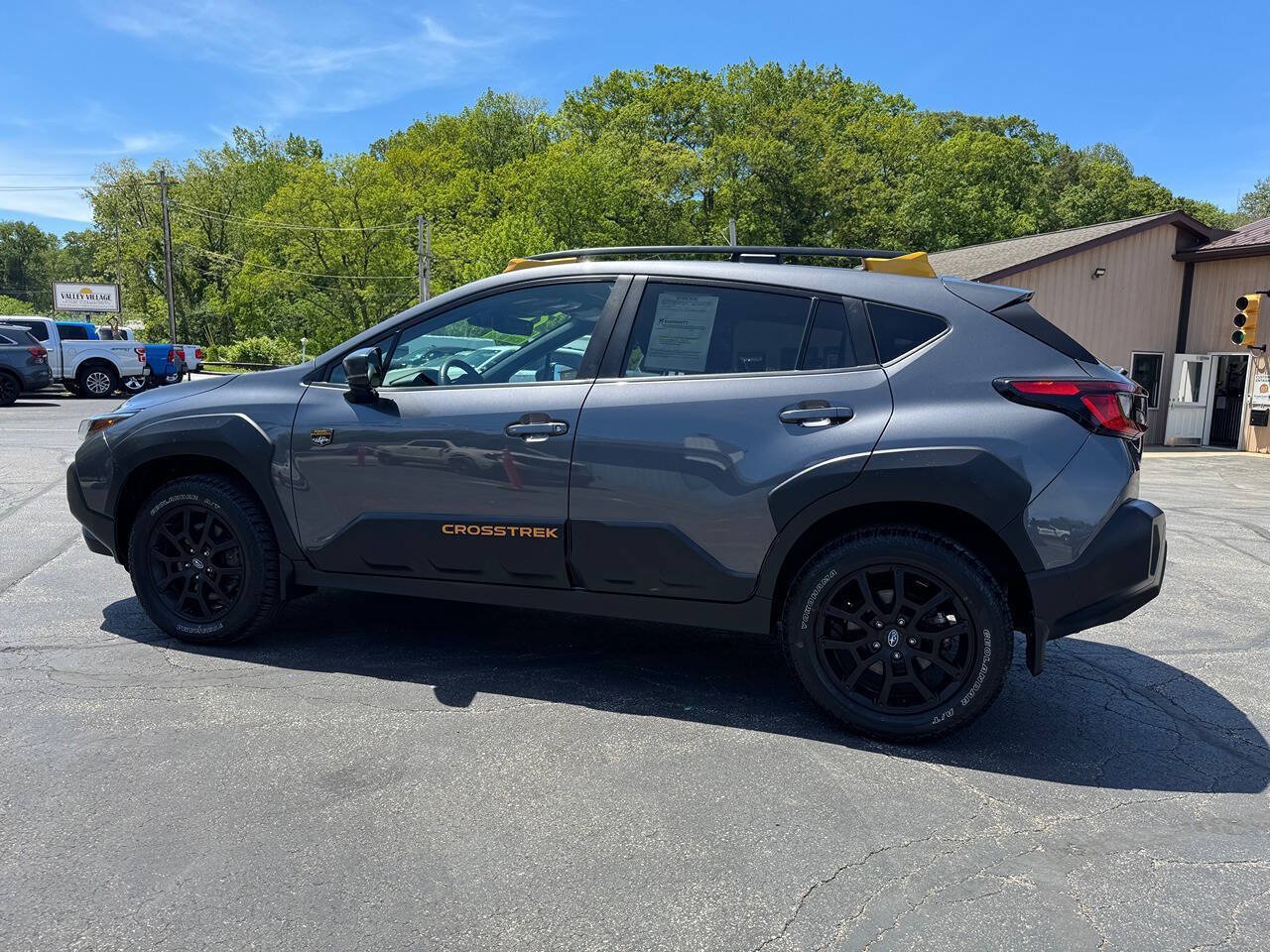 Used 2024 Subaru Crosstrek 2.5i Wilderness w/ Crosstrek Mirror Package AWD/4WD image 7