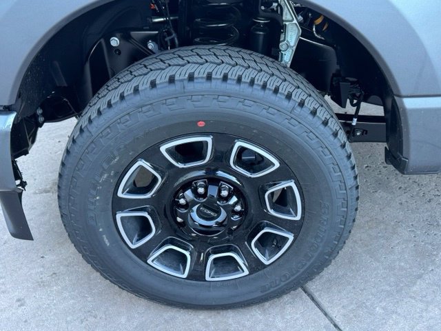 New 2027 Ford F250 Platinum AWD/4WD image 9