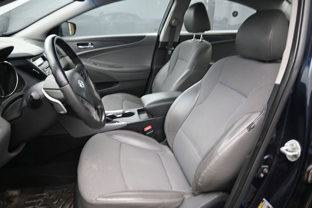 Used 2011 Hyundai Sonata SE FWD image 20