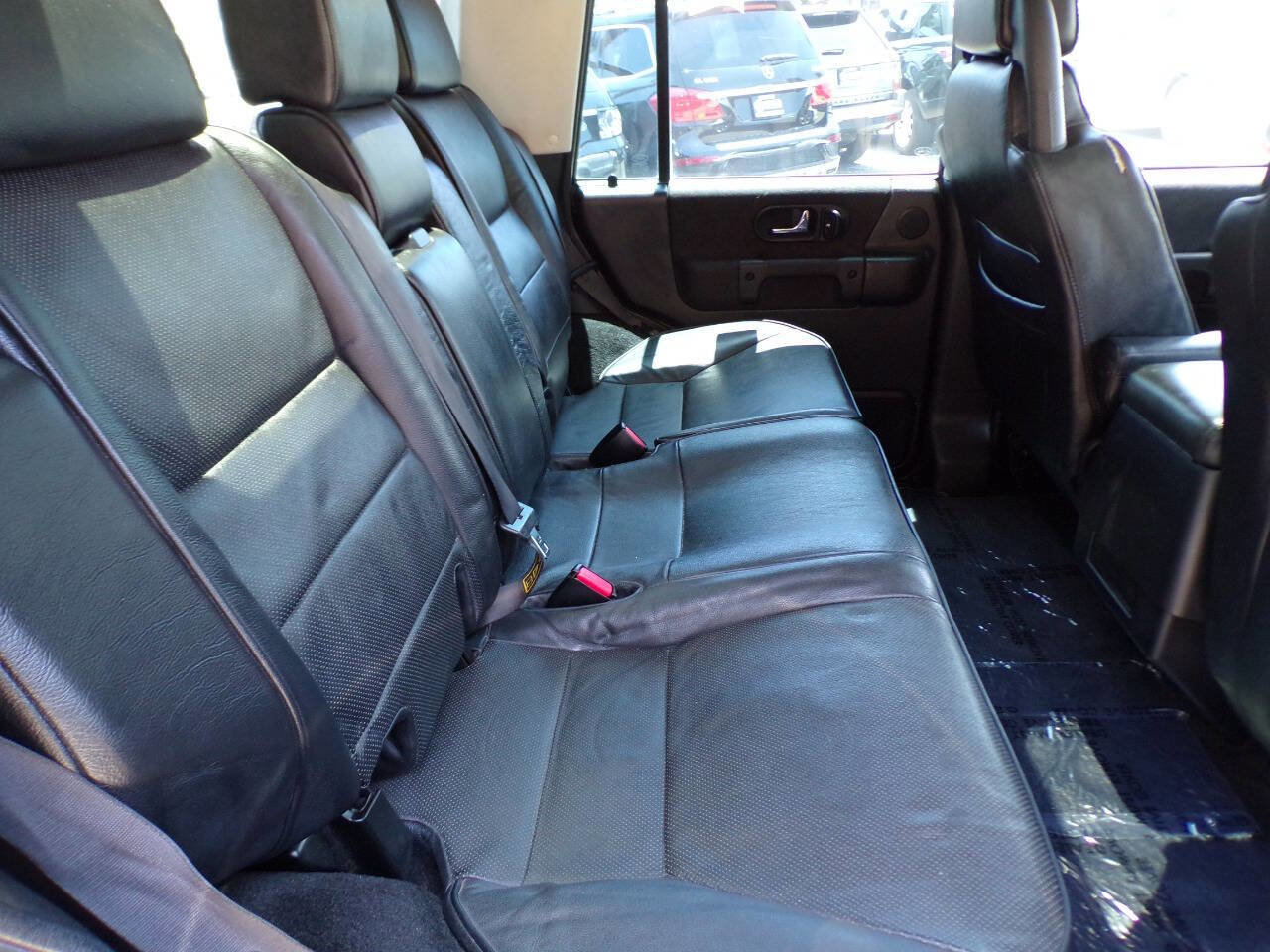 Used 2003 Land Rover Discovery SE image 15