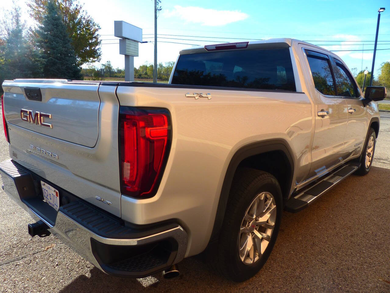 Used 2020 GMC Sierra 1500 SLT AWD/4WD image 9