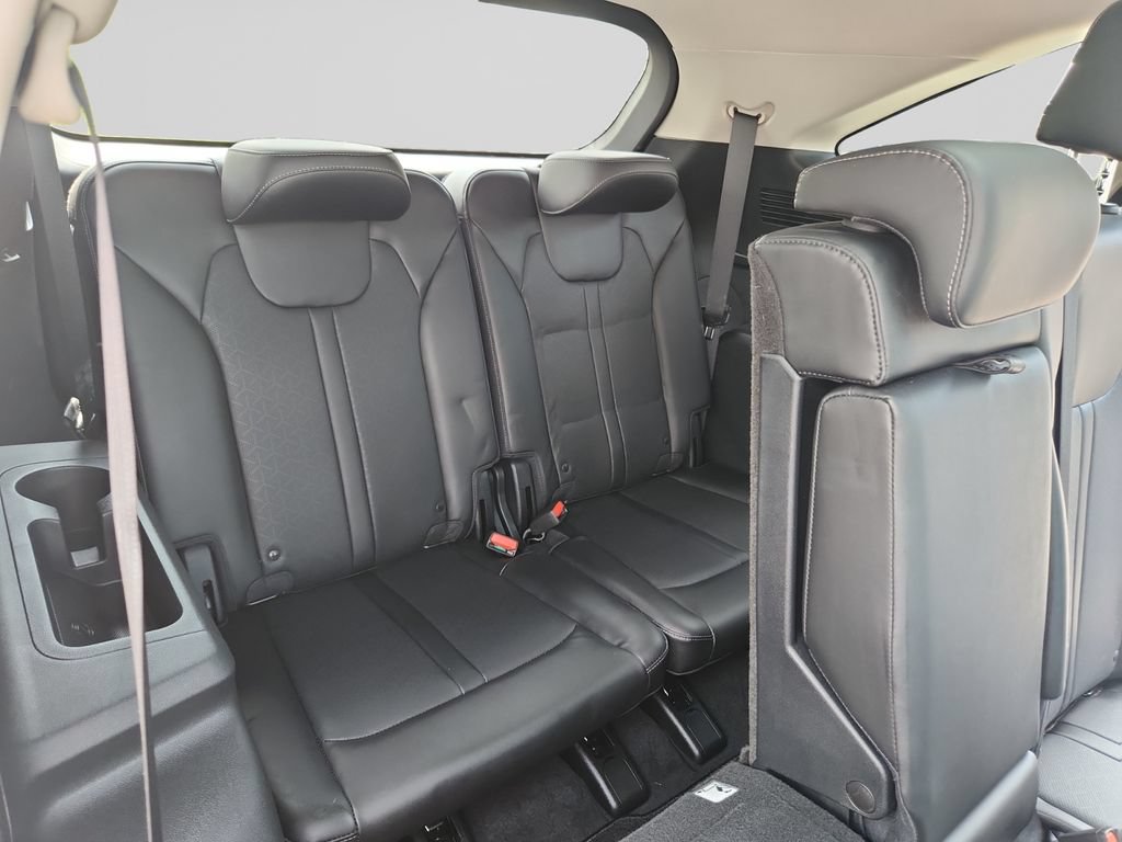 Certified 2023 Kia Sorento S w/ Panoramic Sunroof Package AWD/4WD image 18