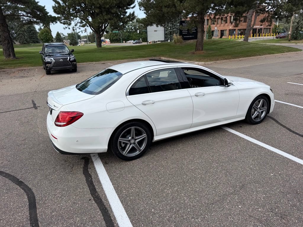 Used 2017 Mercedes-Benz E 300 4MATIC image 9