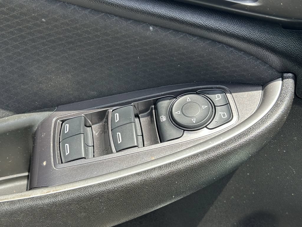 Used 2023 Chevrolet Malibu RS FWD image 20