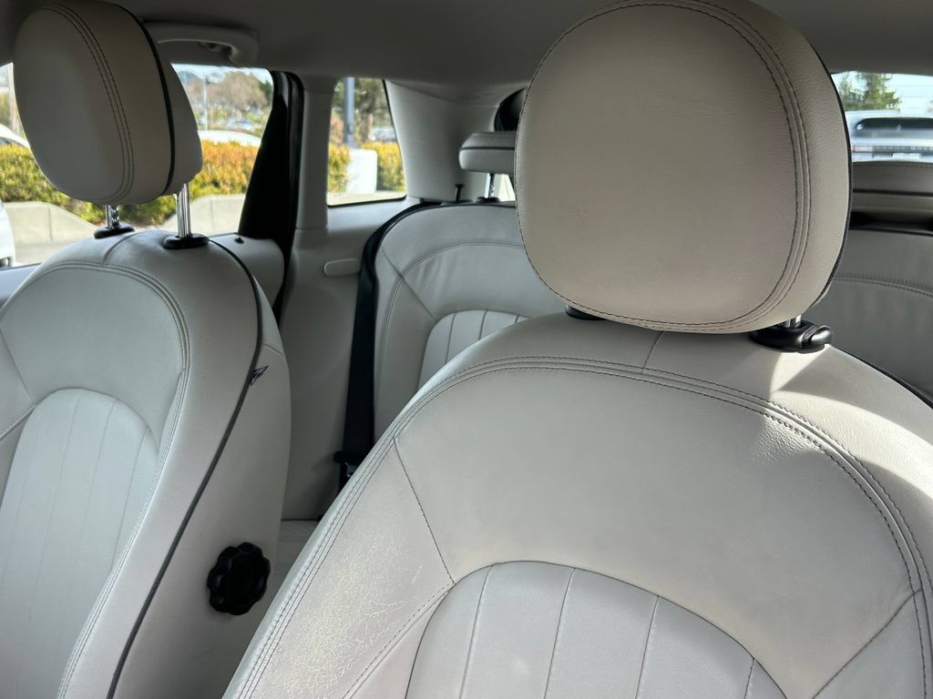 Used 2015 MINI Cooper 4-Door Hardtop FWD image 14