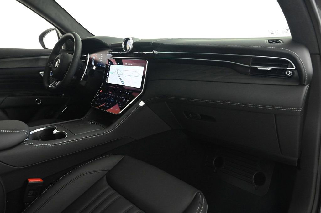 Used 2025 Maserati Grecale GT image 14