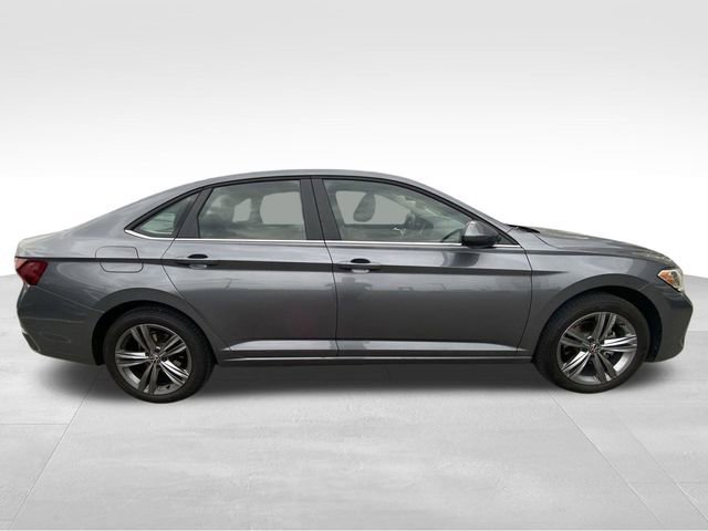 Used 2024 Volkswagen Jetta SE FWD image 11
