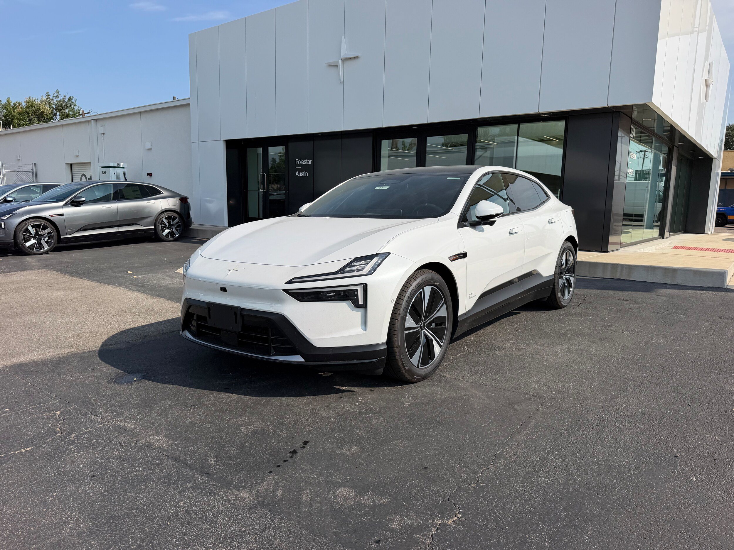 New 2026 Polestar Polestar 4 AWD/4WD image 2