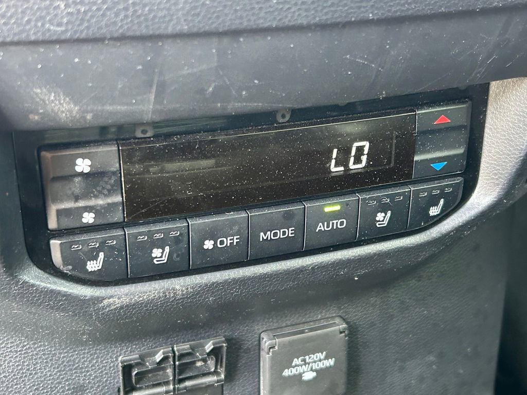 Used 2023 Toyota Sequoia Capstone RWD image 26