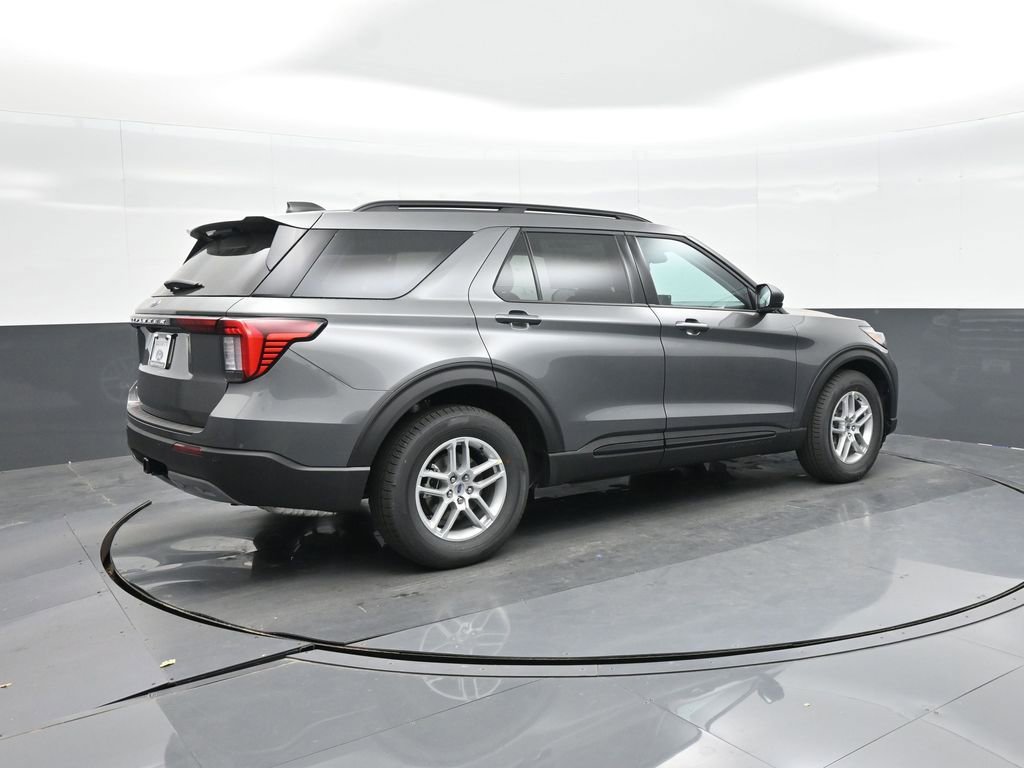 New 2026 Ford Explorer Active w/ Active Comfort Package image 7