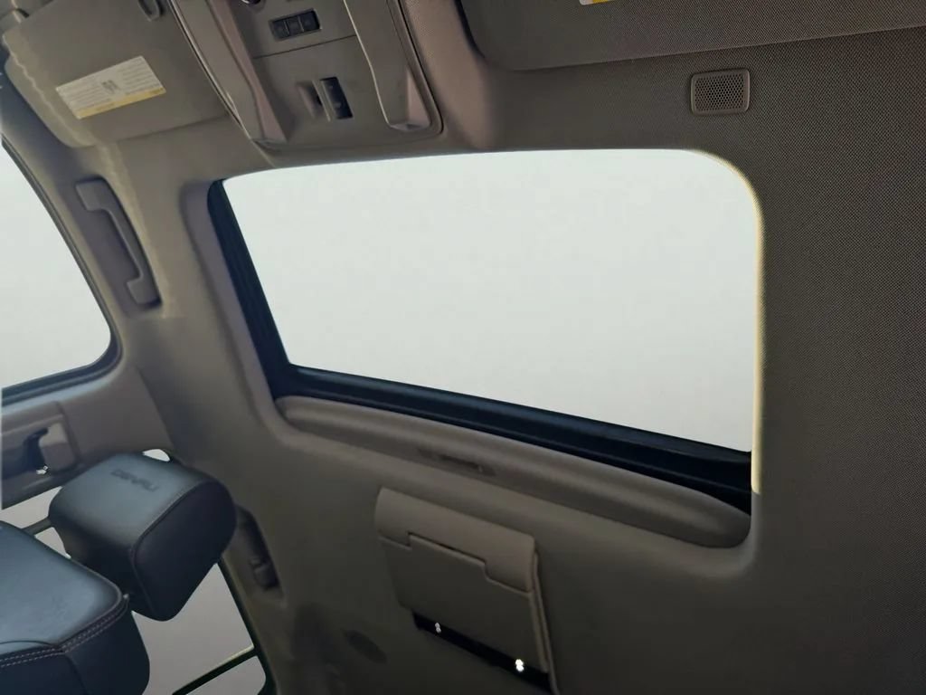Used 2019 GMC Yukon XL Denali w/ Denali Ultimate Package RWD image 10