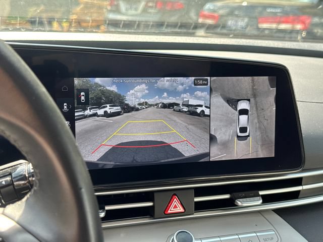 Used 2024 Hyundai Elantra Limited FWD image 21