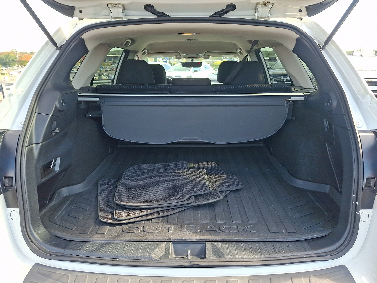 Used 2019 Subaru Outback 2.5i Premium w/ Protection Package #1 AWD/4WD image 28