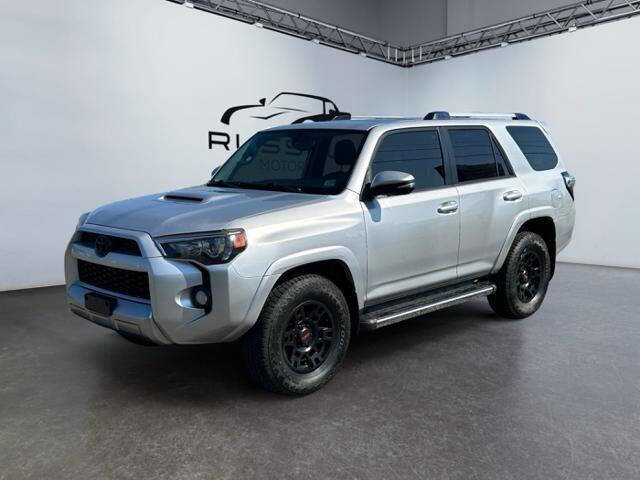 Used 2018 Toyota 4Runner 4WD image 1