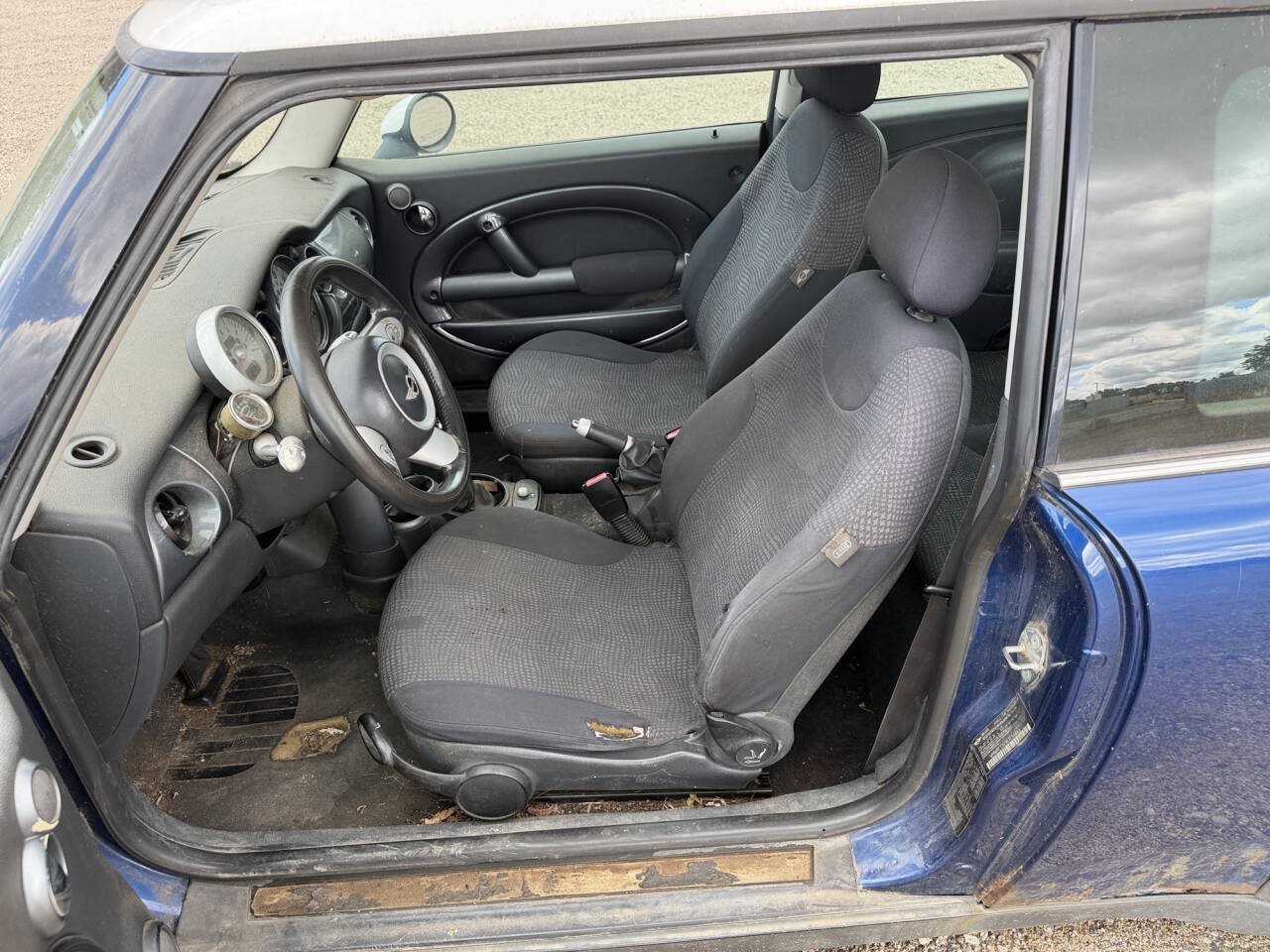 Used 2004 MINI Cooper Hardtop FWD image 19