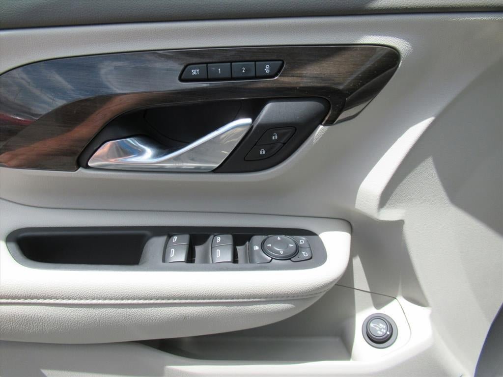 Used 2019 GMC Terrain Denali w/ Advanced Safety Package FWD image 19