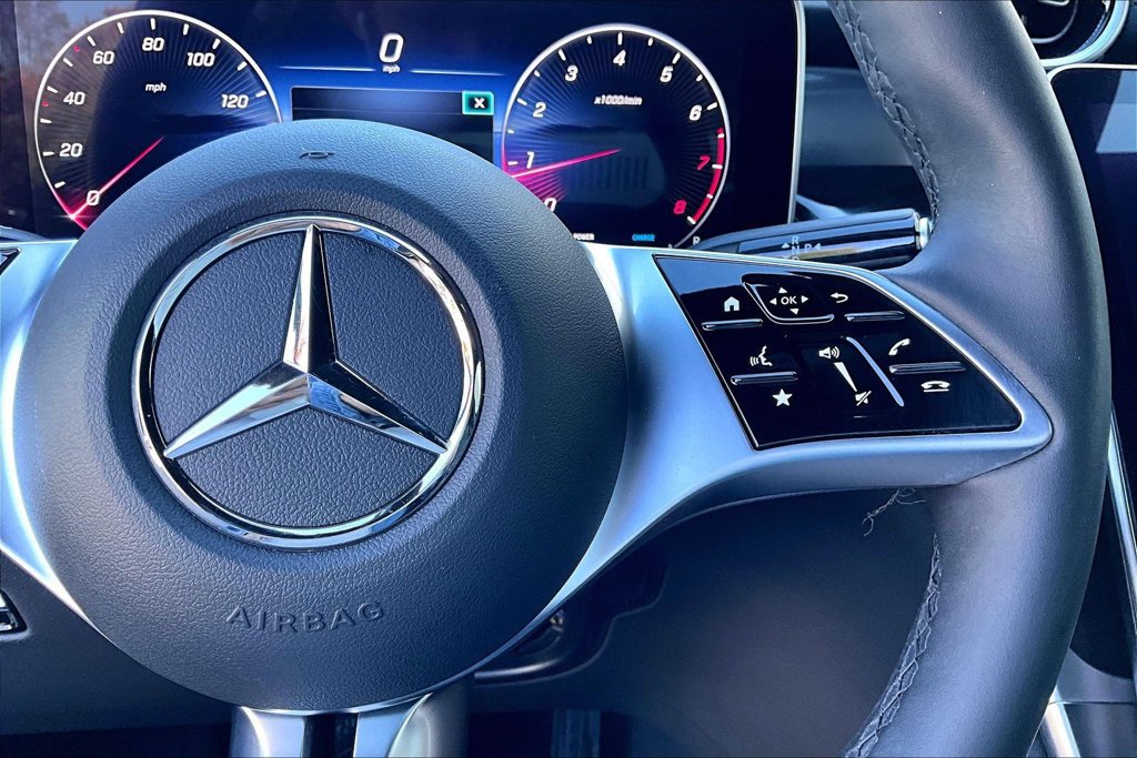 Used 2023 Mercedes-Benz GLC 300 4MATIC image 21