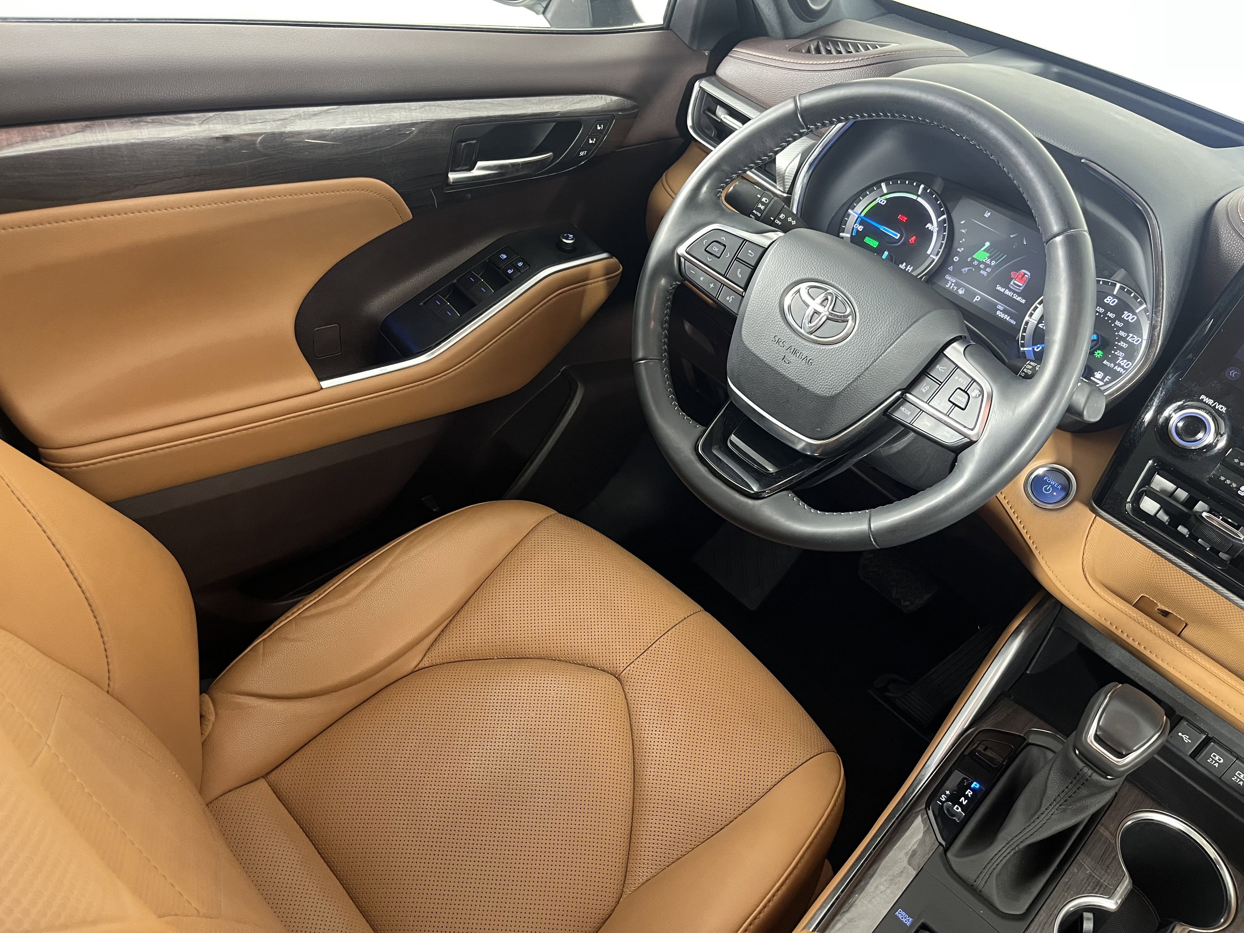 Used 2021 Toyota Highlander Platinum image 9