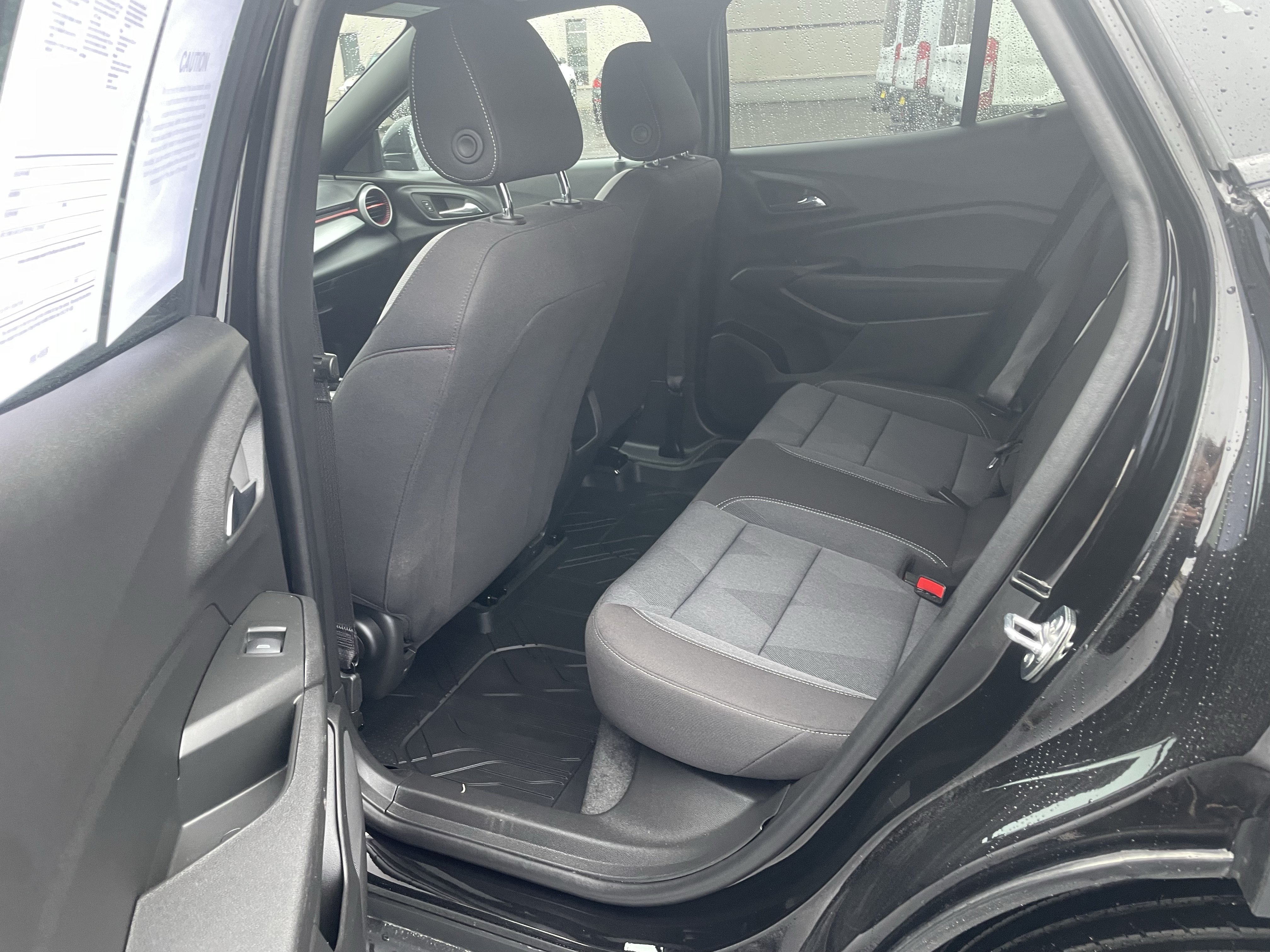 Used 2026 Chevrolet Trax RS w/ Sunroof Package FWD image 27