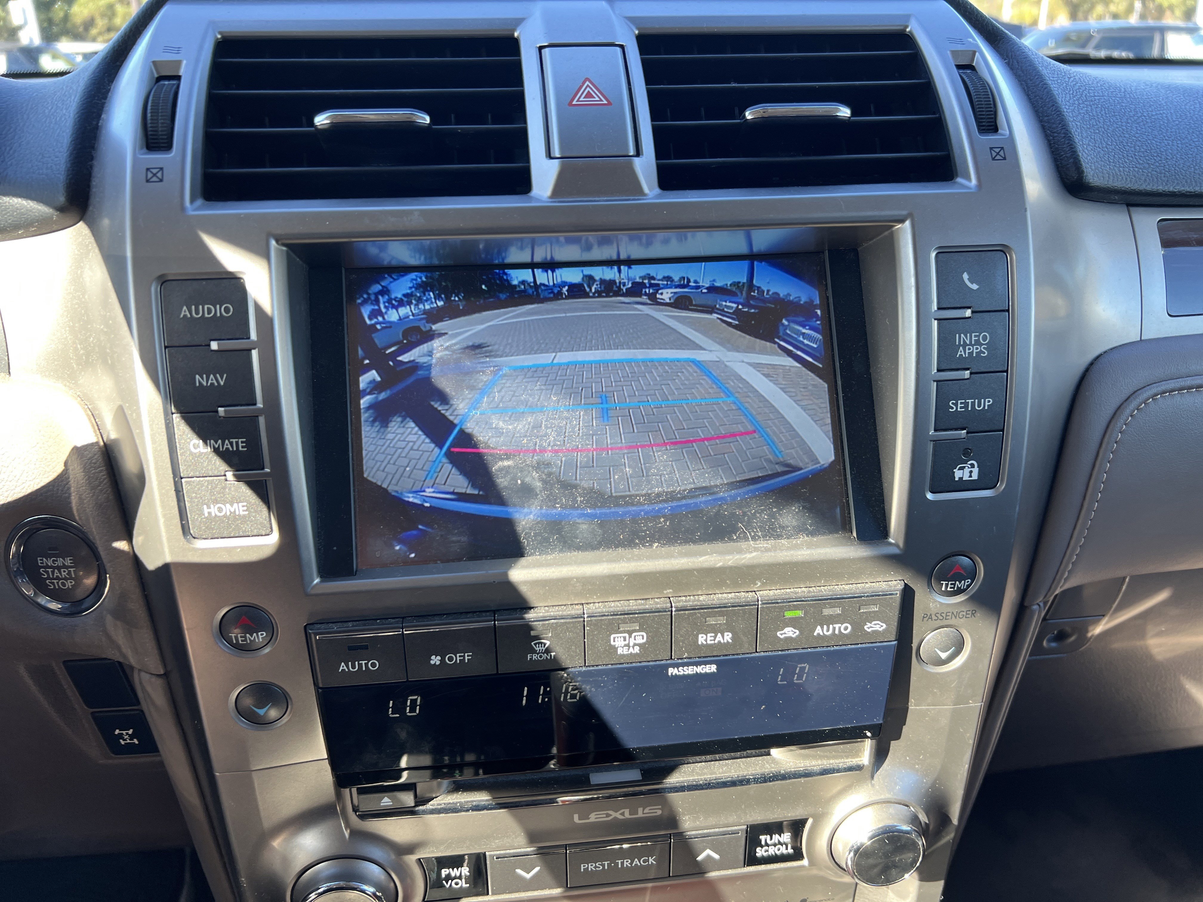 Used 2017 Lexus GX 460 Premium image 25