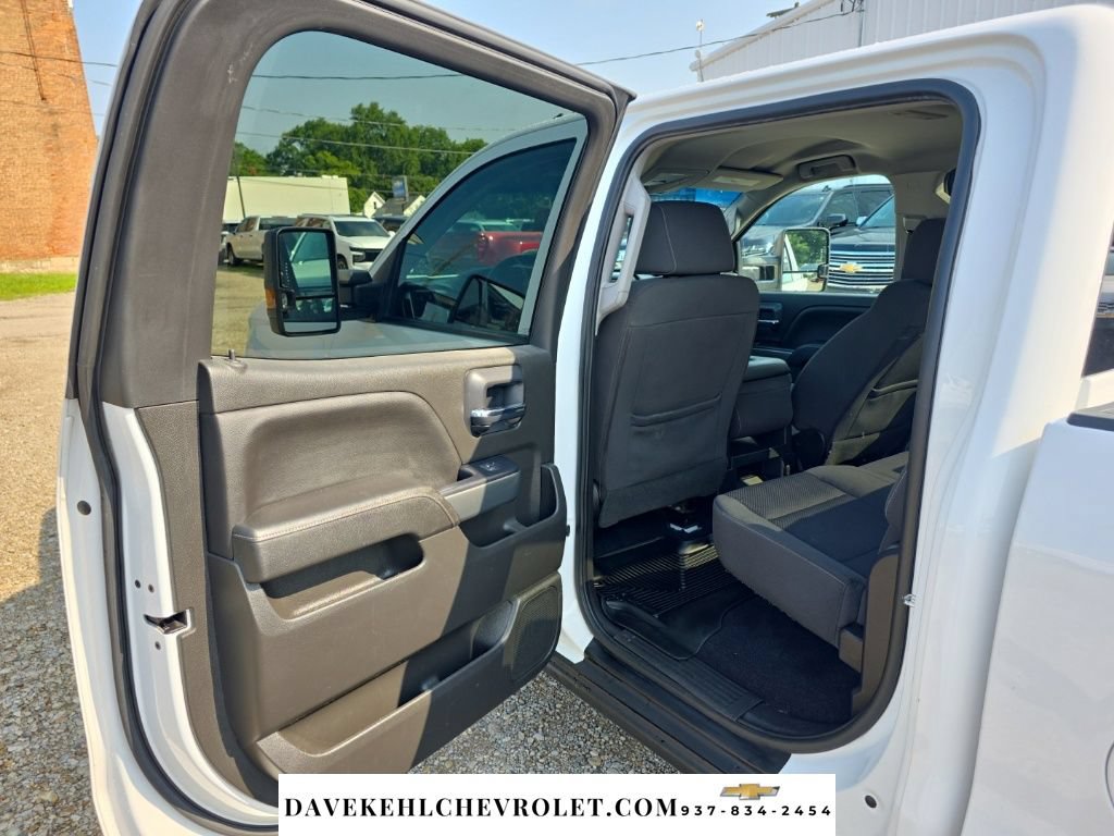 Used 2018 Chevrolet Silverado 1500 LT w/ Trailering Package AWD/4WD image 17