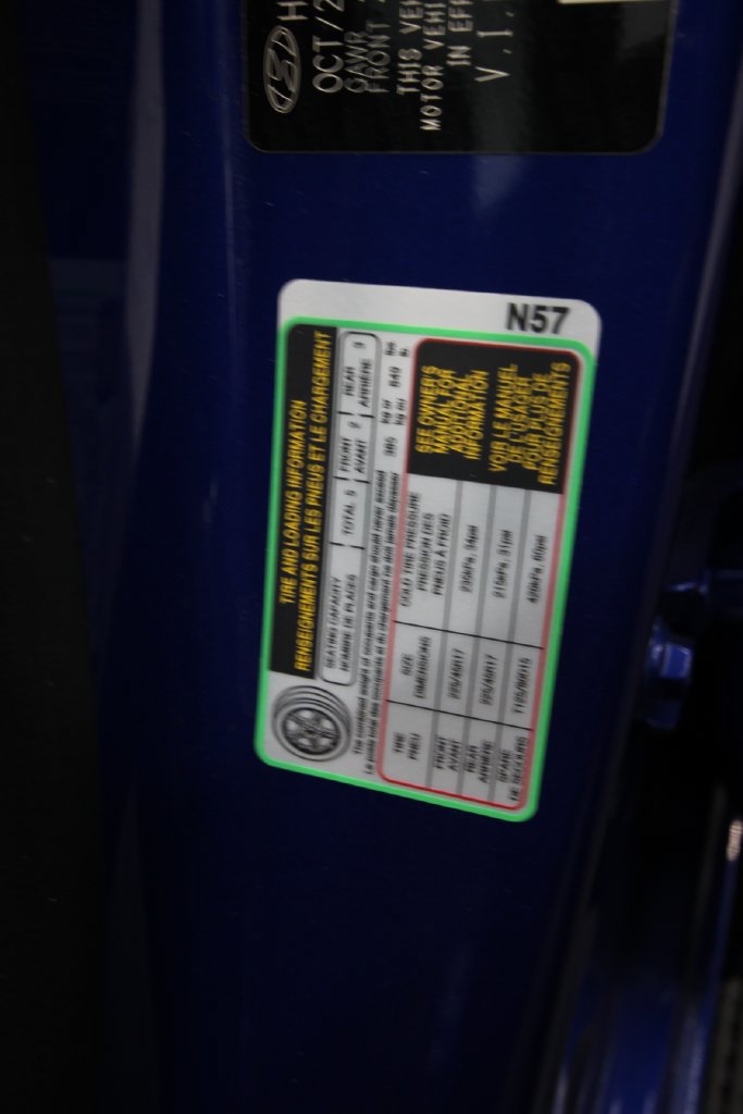 Used 2025 Hyundai Elantra SEL FWD image 28