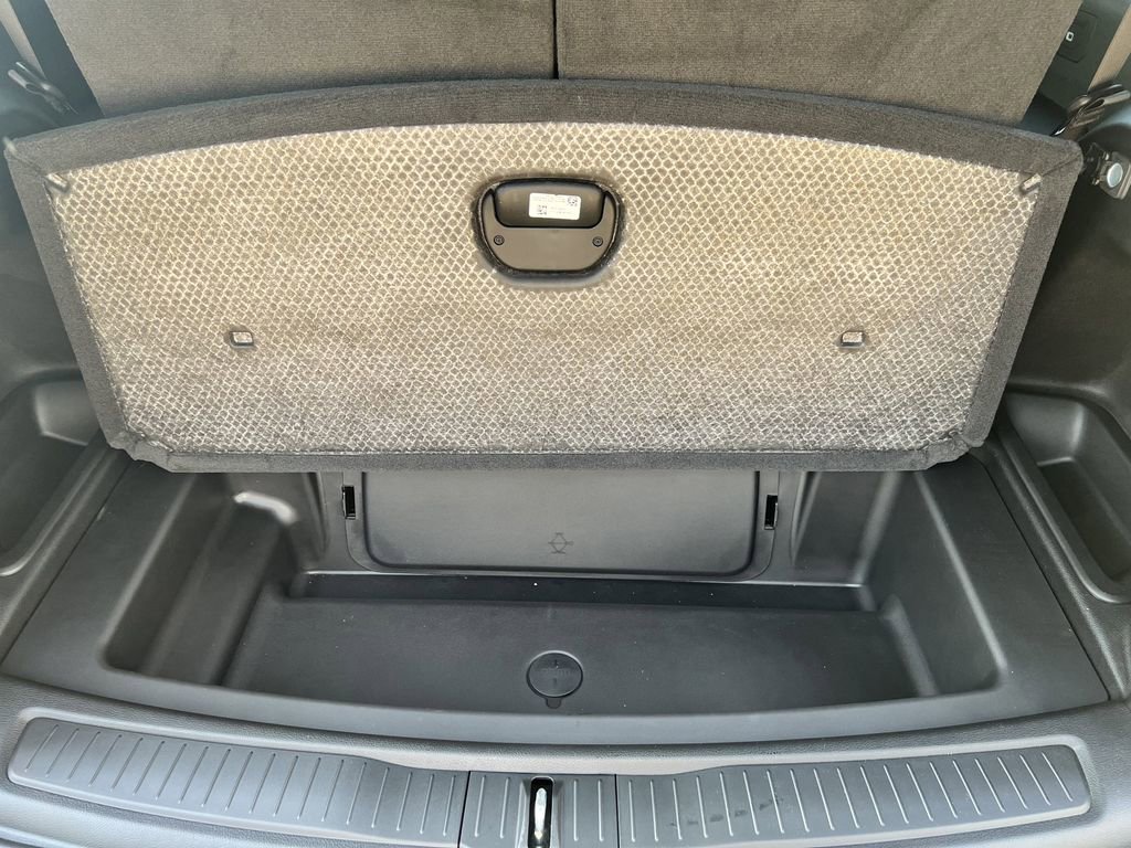 New 2026 Jeep Grand Cherokee L 4WD image 21