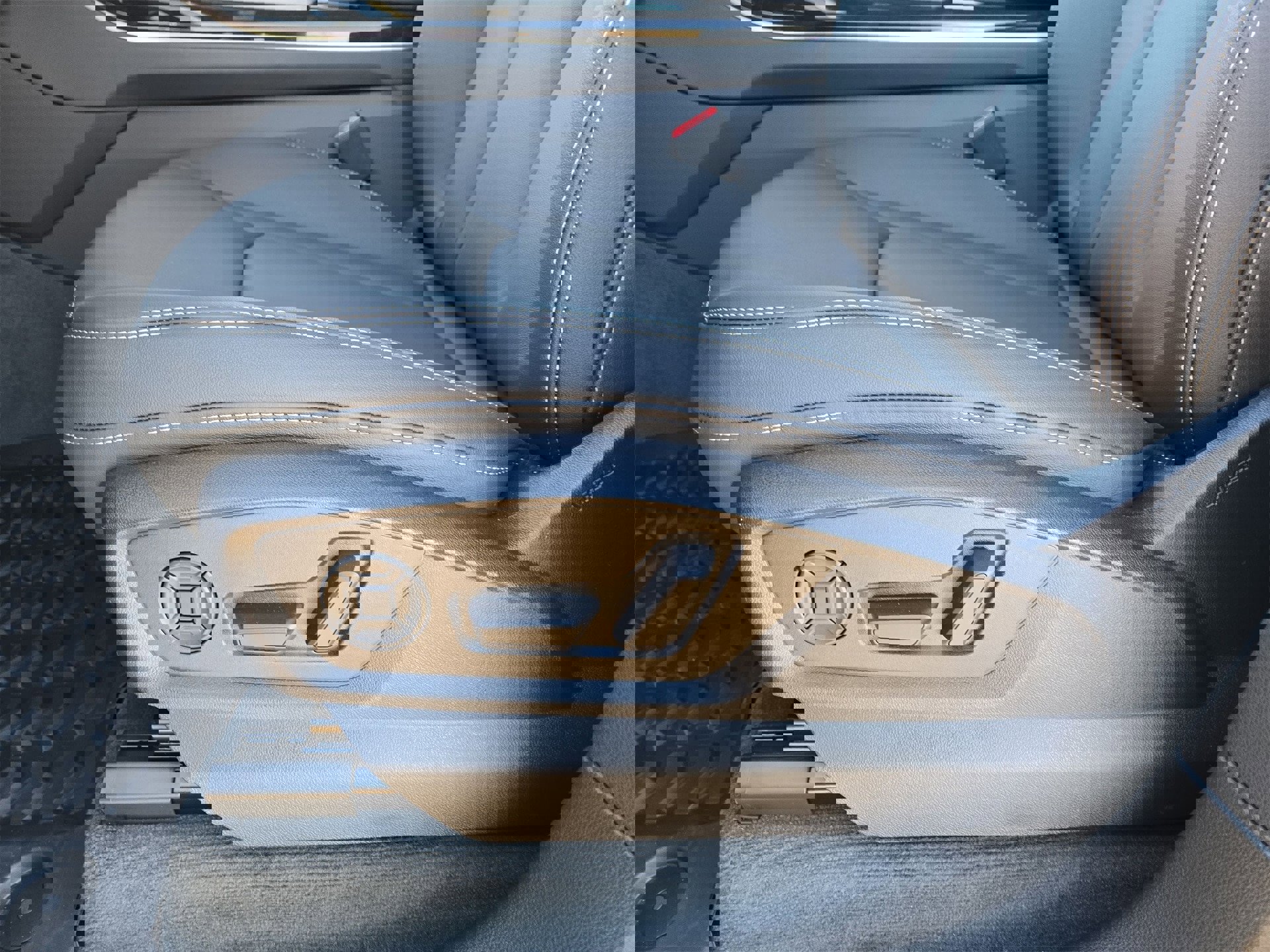 New 2026 Audi Q8 Premium image 17