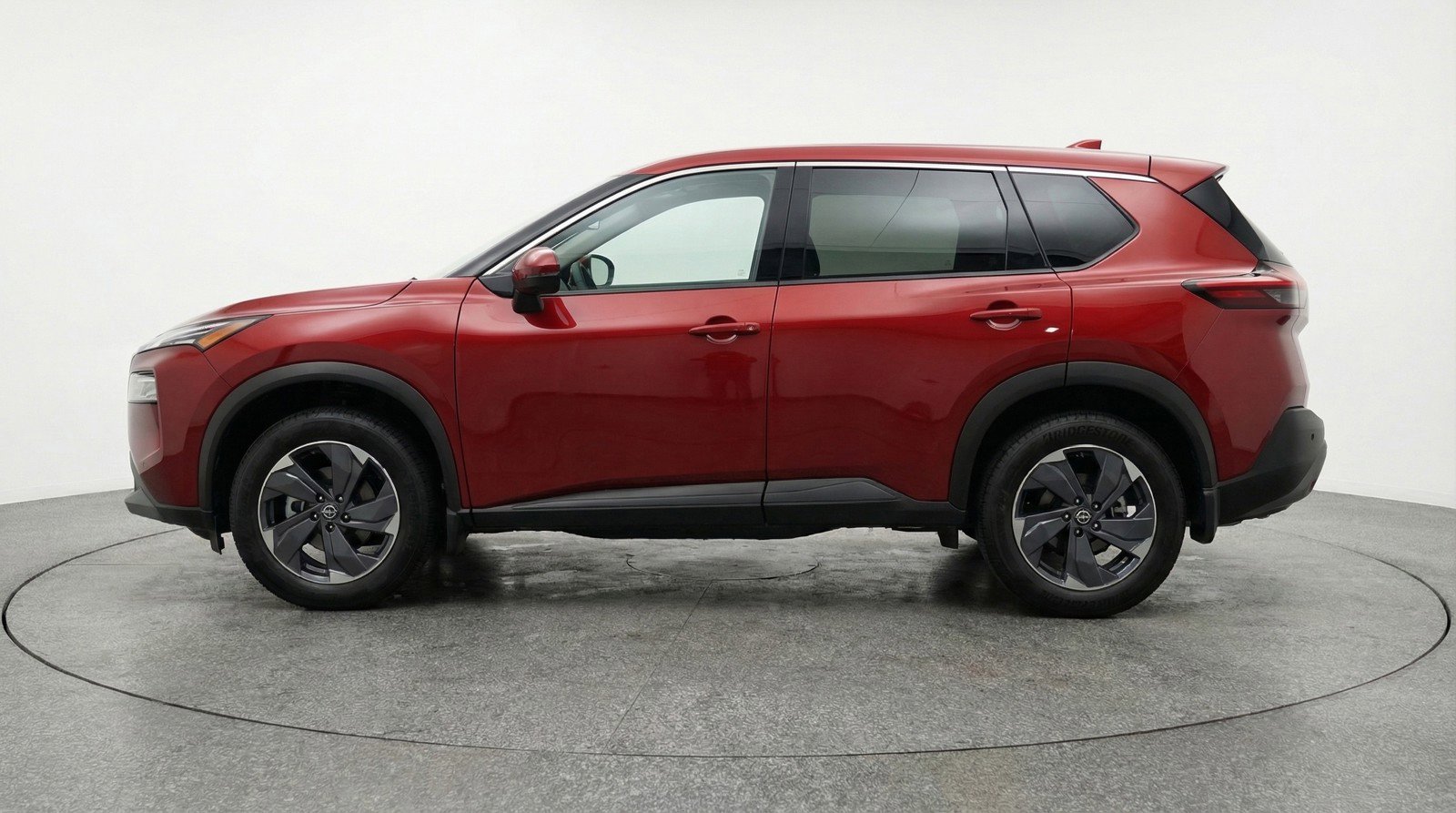 Used 2025 Nissan Rogue SV image 5