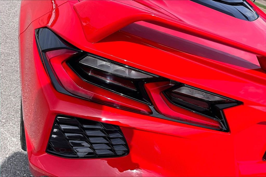 Used 2022 Chevrolet Corvette Stingray Premium Cpe w/ Z51 Performance Package RWD image 28