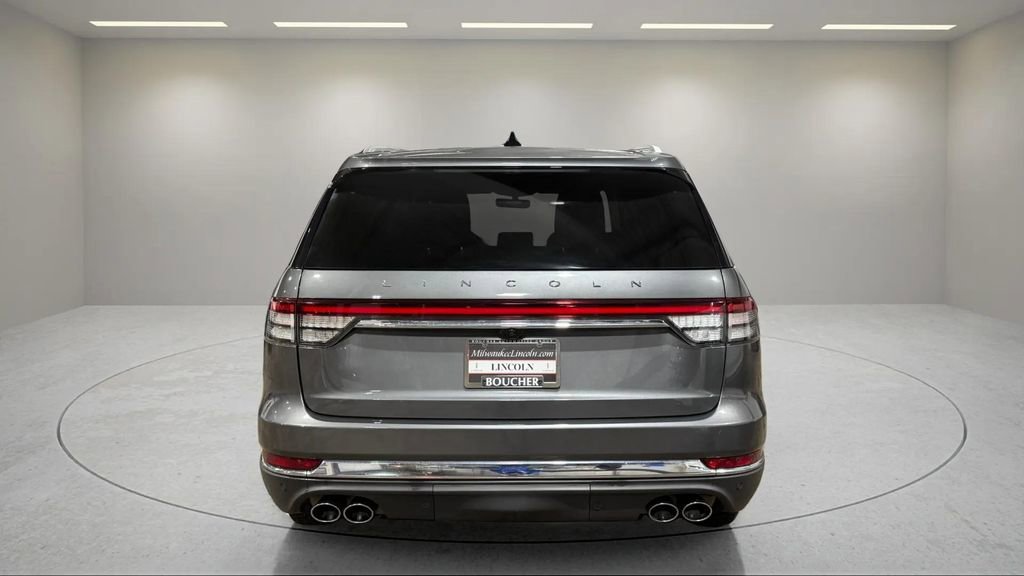 Certified 2023 Lincoln Aviator Reserve w/ Elements Package Plus image 4