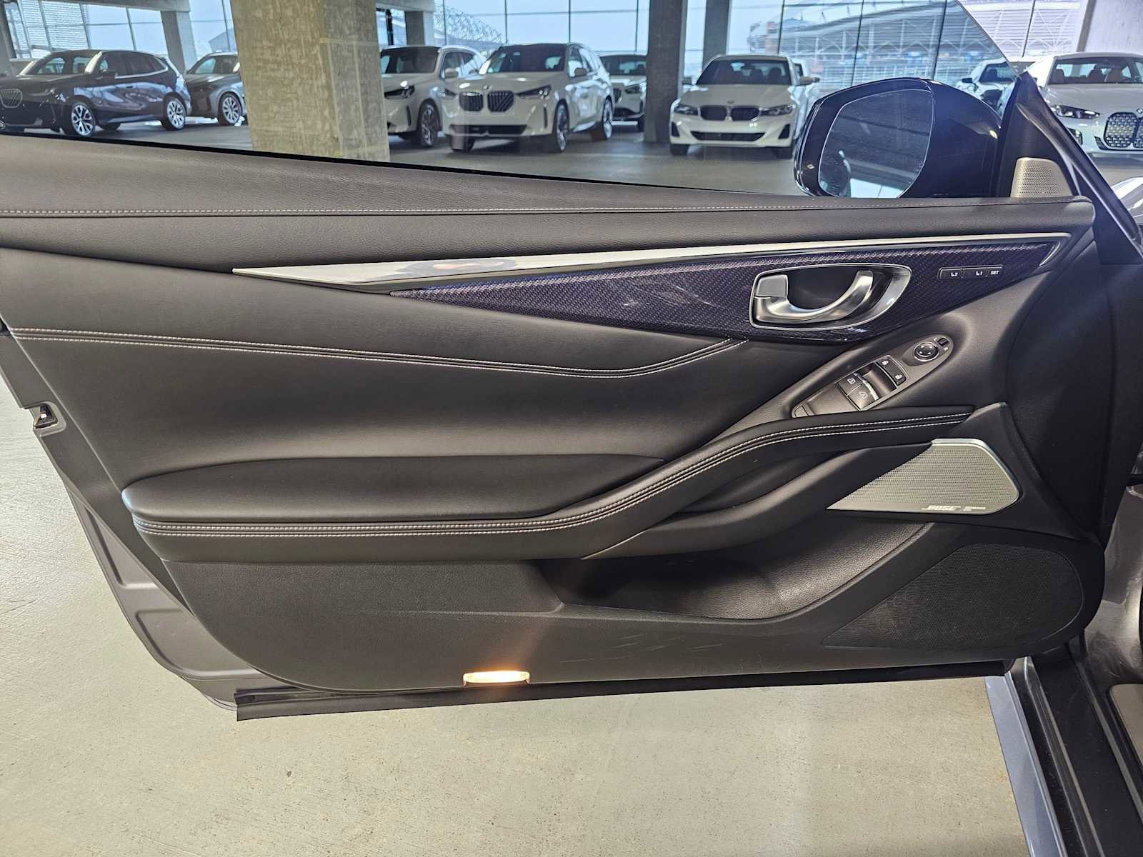 Used 2017 INFINITI Q60 3.0t Sport image 29