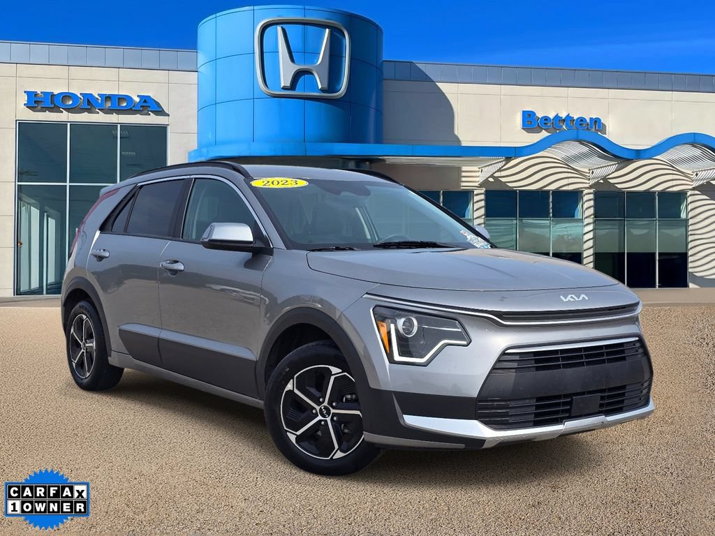 Used 2023 Kia Niro EX