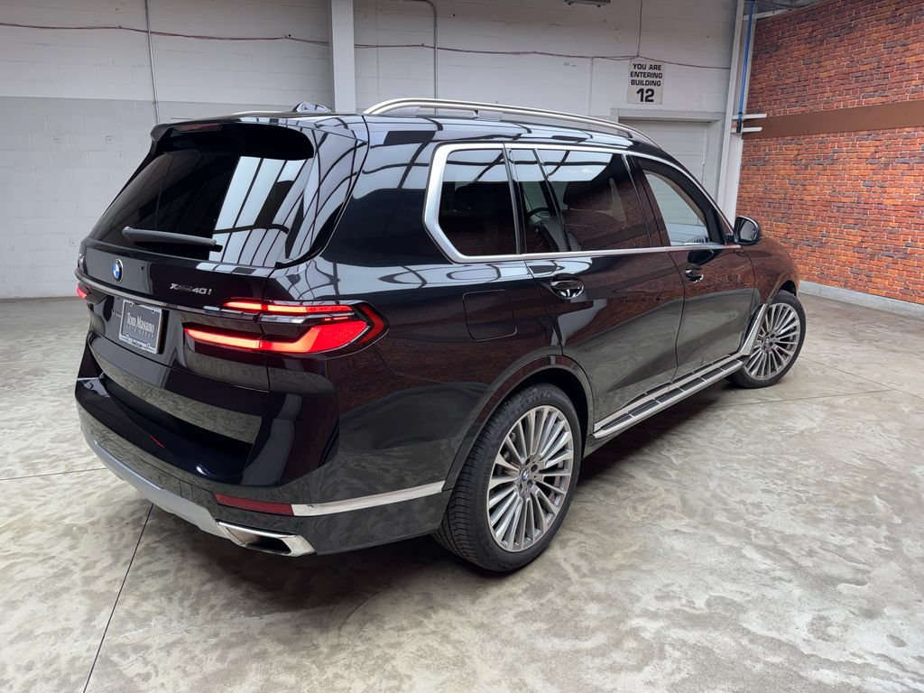Used 2024 BMW X7 xDrive40i w/ Premium Package AWD/4WD image 6