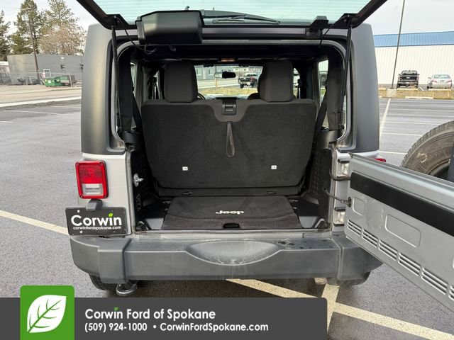Used 2015 Jeep Wrangler Sport w/ Connectivity Group image 17