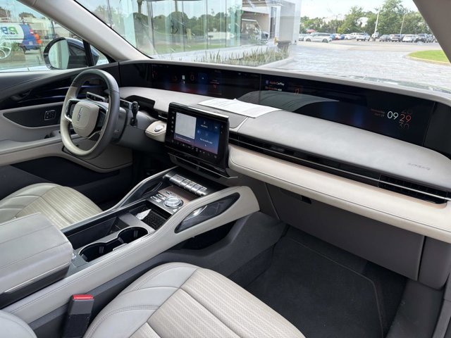 Certified 2024 Lincoln Nautilus Reserve w/ Equipment Group 202A AWD/4WD image 22