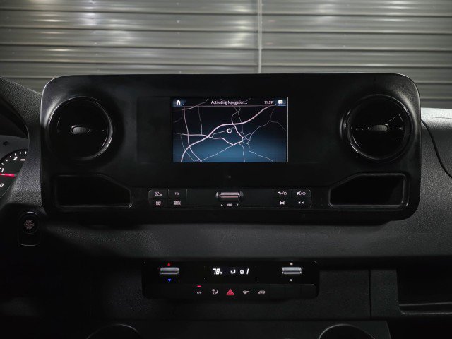 Used 2019 Mercedes-Benz Sprinter 170 image 24