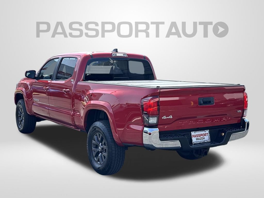 Used 2020 Toyota Tacoma SR5 AWD/4WD image 2