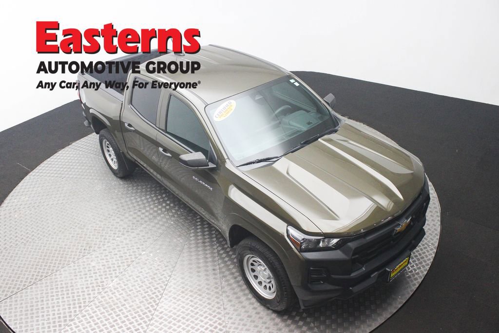 Used 2023 Chevrolet Colorado W/T image 3