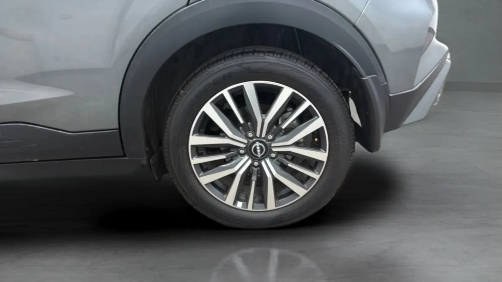 Used 2022 Nissan Kicks SV FWD image 28