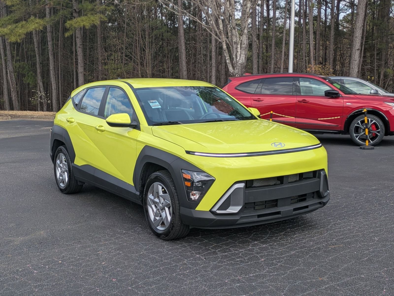 Used 2024 Hyundai Kona SE image 3