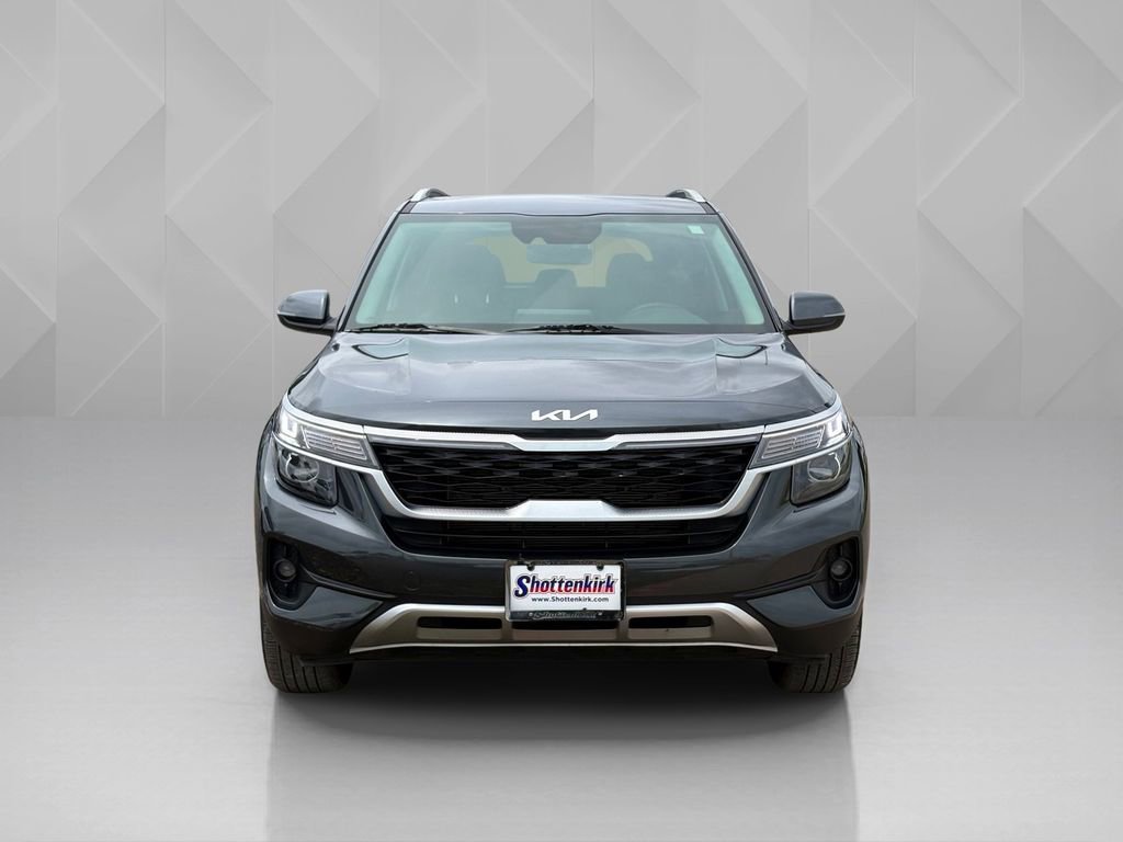Certified 2023 Kia Seltos EX AWD/4WD image 2