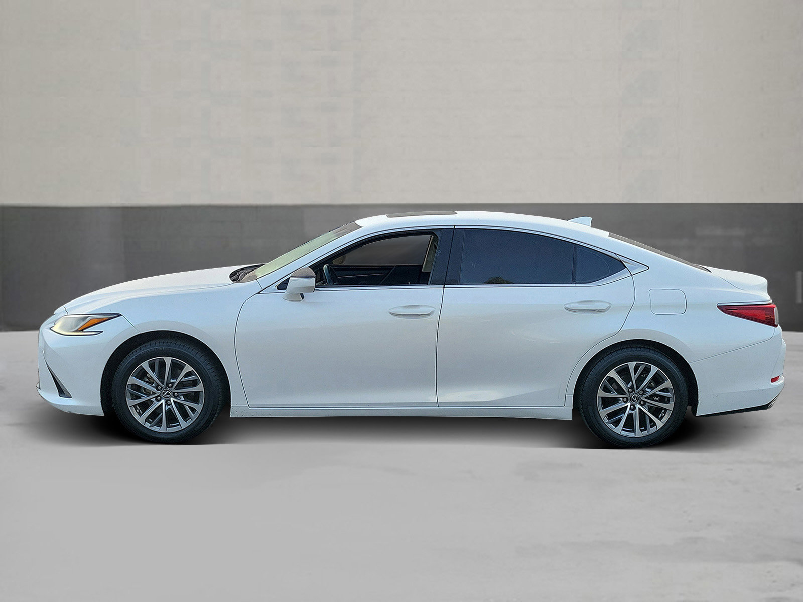 Used 2024 Lexus ES 350 w/ Accessory Package (Z1) image 3