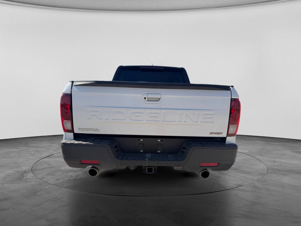 Used 2025 Honda Ridgeline Sport image 11