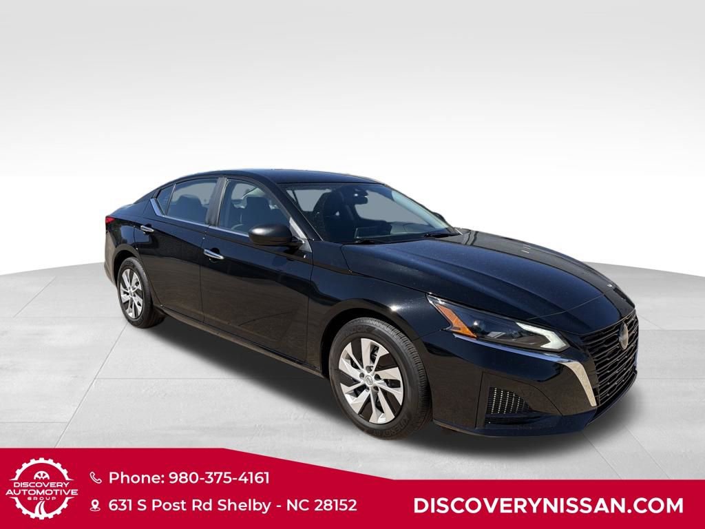 Certified 2025 Nissan Altima 2.5 S image 4