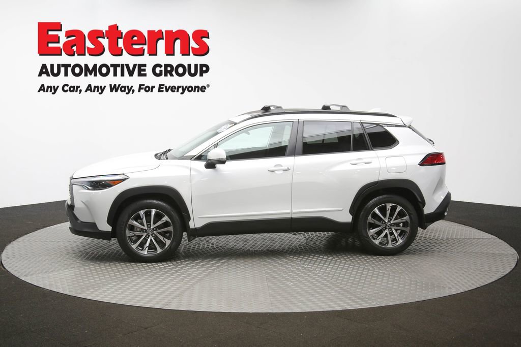 Used 2022 Toyota Corolla Cross XLE w/ Convenience Package image 56