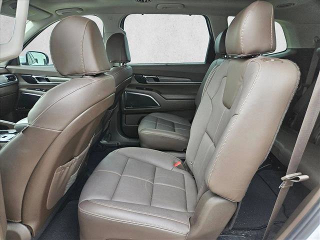 Used 2022 Kia Telluride SX w/ Nightfall Edition Package AWD/4WD image 16