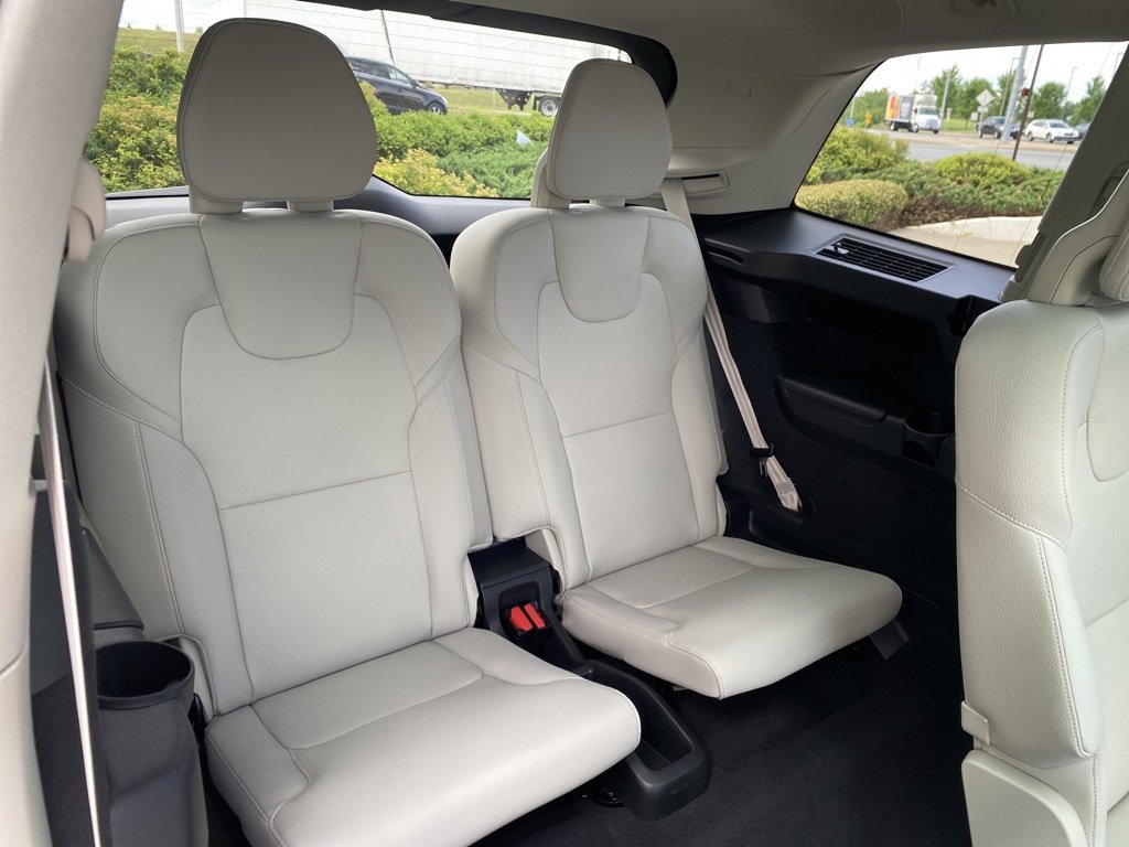 Used 2025 Volvo XC90 T8 Plus w/ Protection Package Premier image 41