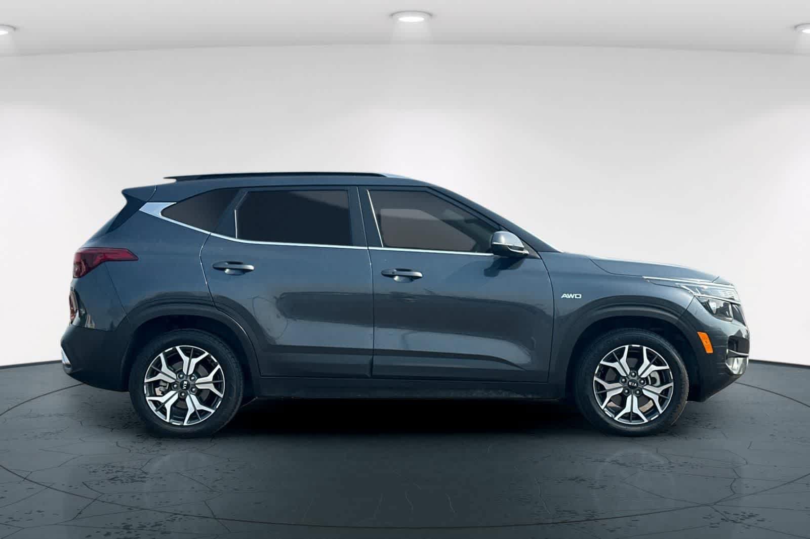 Used 2021 Kia Seltos EX AWD/4WD image 6